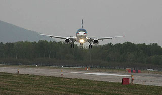  Sukhoi Superjet   