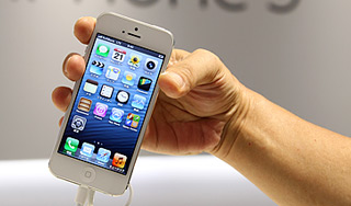 Apple меняет старые iPhone на новые