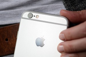 Apple     iPhone 6