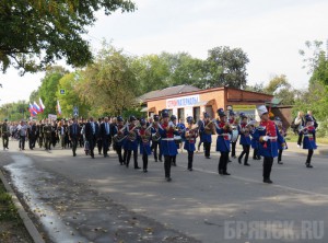17 сентября в Бежице состоялся Парад поколений