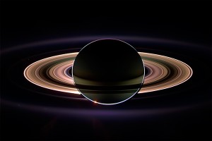 Океан спутника Сатурна кишит жизнью