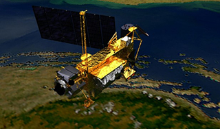 NASA признало опасность падения спутника