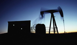 Цена на нефть упала до минимума
