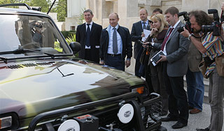 Путин показал журналистам свою машину