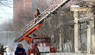 Причиной пожара под Иркутском стал взрыв