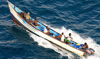 Сомалийские пираты напали на судно КНДР