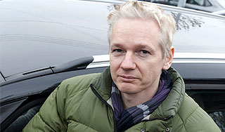 Глава WikiLeaks получит $1,5 миллиона