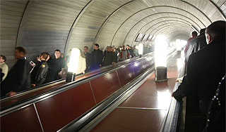В метро начнут досматривать пассажиров
