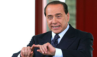 Берлускони обогатил любовницу на 200 тысяч