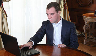 Медведев запретил блокировать Интернет
