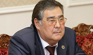 Тулеев подал в суд на Зюганова и КПРФ