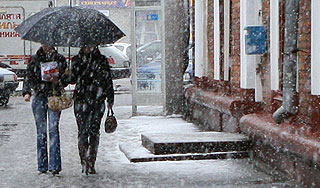 В Москве была гроза во время снегопада