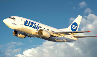 Boeing-737 из Москвы потерял герметичность