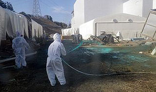 Японцы затопят реакторы "Фукусимы-1"