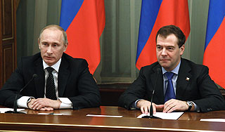 Медведев оценил отношения с Путиным