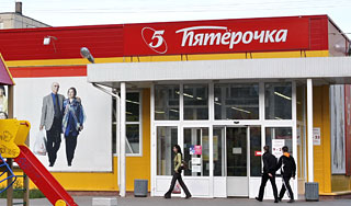 Журналистов избили в московском магазине