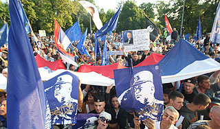 Арест Младича вызвал беспорядки в Белграде