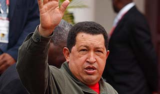 Уго Чавесу удалили раковую опухоль