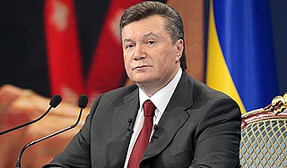 "Газпром" отказал Януковичу