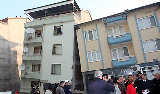 Землетрясение нанесло удар по Турции