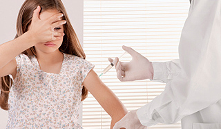 Первоклашке по ошибке ввели 10 доз вакцины