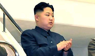 Ким Чен Ын делит власть с военными