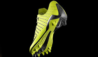 Nike  Adidas  3D-