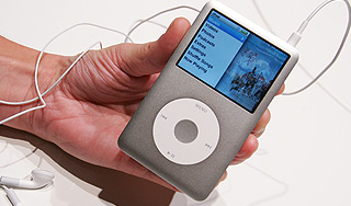    Apple 3,3   iPod