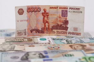 Как рубль переживет девальвацию юаня