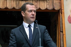 Медведев поднял прожиточный минимум