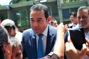 Актер-комик лидирует на выборах в Гватемале